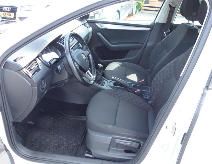Škoda Octavia 9