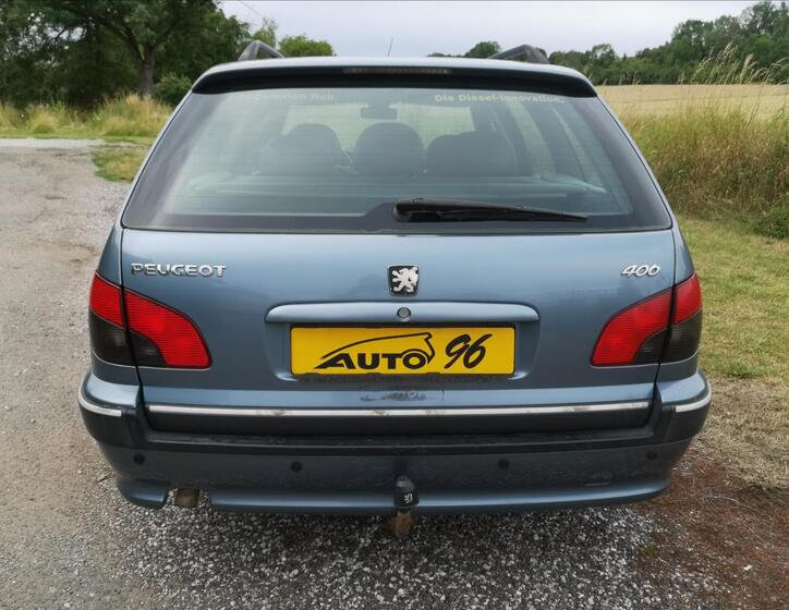 Peugeot 406 32
