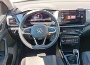 Volkswagen T-Cross 6