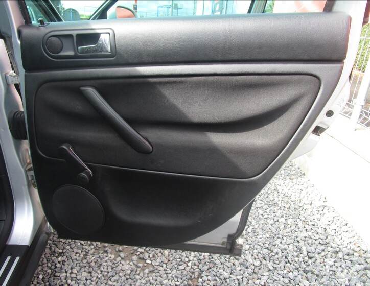 Volkswagen Passat 24