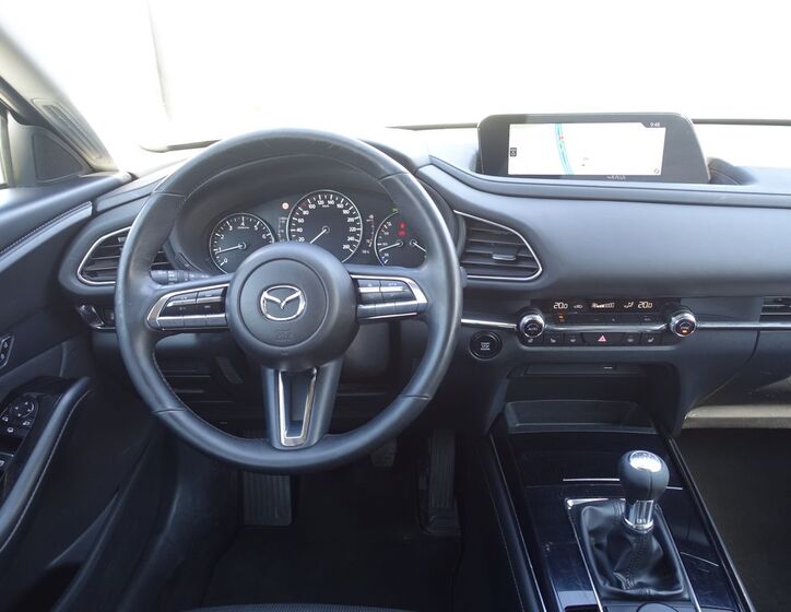 Mazda CX-30 8