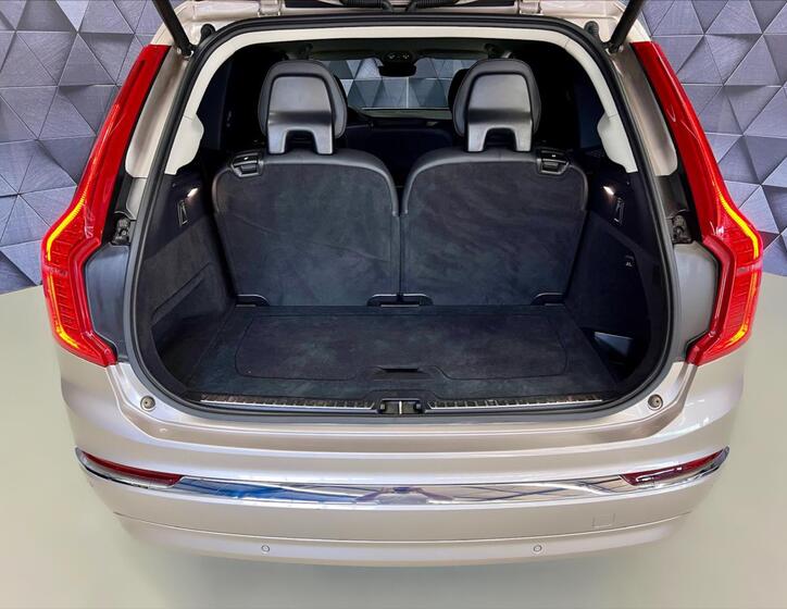 Volvo XC90 27