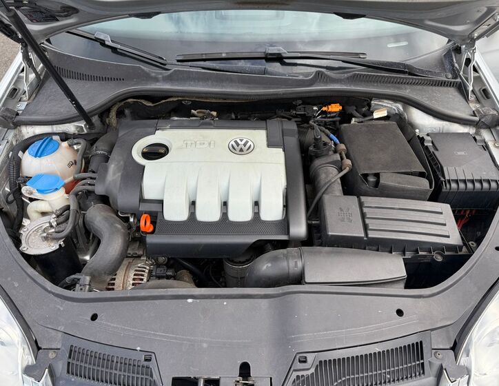 Volkswagen Golf 15