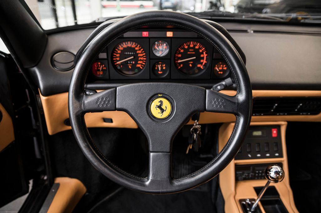 Ferrari Mondial