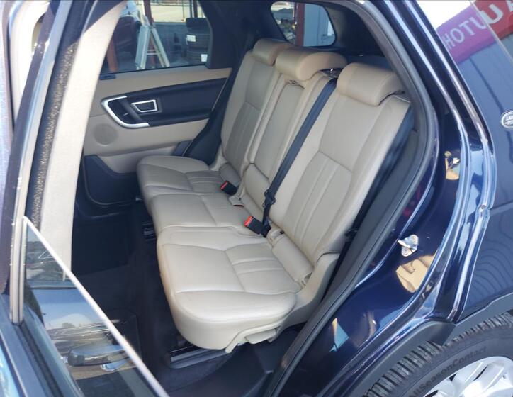 Land Rover Discovery Sport 12