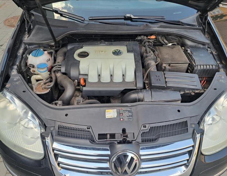 Volkswagen Golf 34