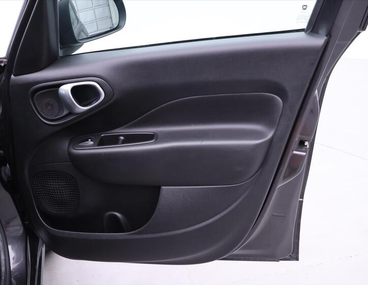 Fiat 500L 13