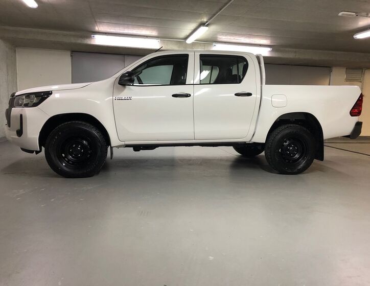 Toyota Hilux 8