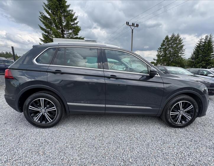 Volkswagen Tiguan 9
