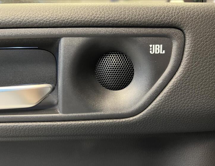 Toyota Land Cruiser 17