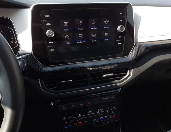 Volkswagen T-Cross 16