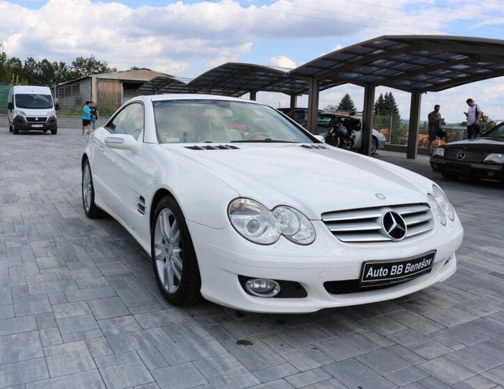 Mercedes-Benz SL 8