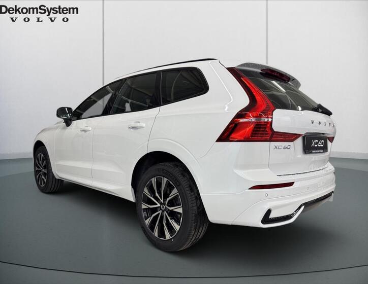 Volvo XC60 4