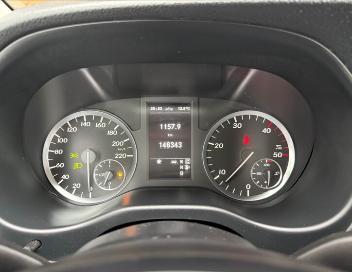Mercedes-Benz Vito 17