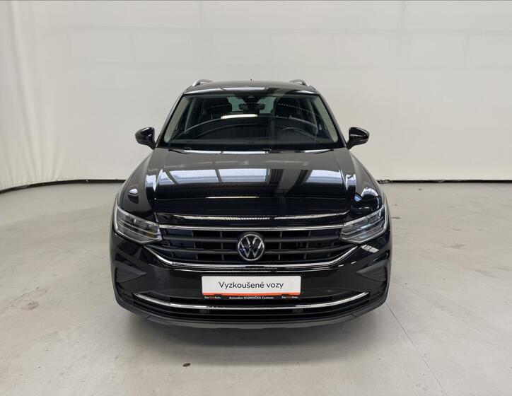 Volkswagen Tiguan 4