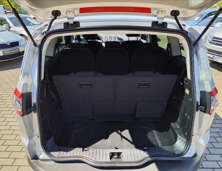 Ford S-MAX 6
