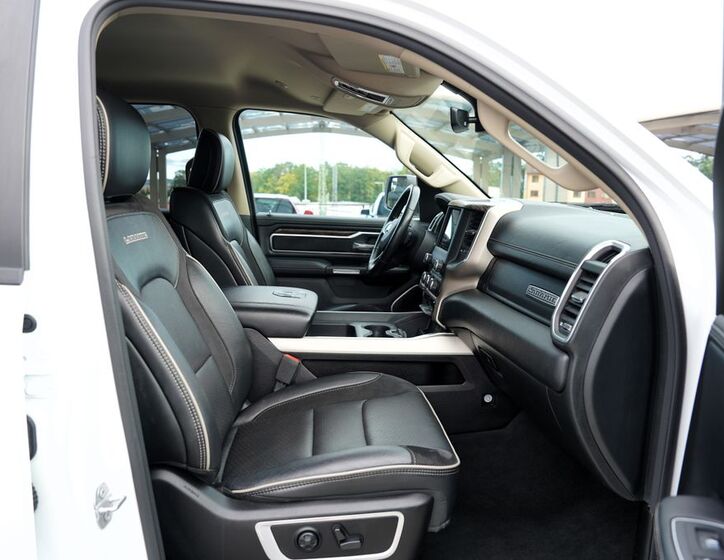 Dodge RAM 1500 27