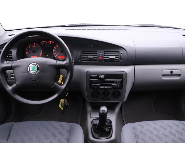 Škoda Octavia 19