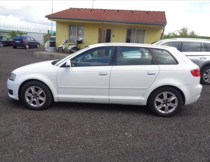Audi A3 4
