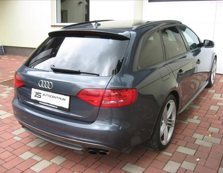 Audi S4 7