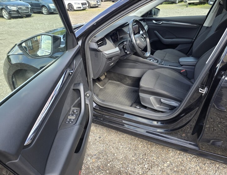 Škoda Octavia 12