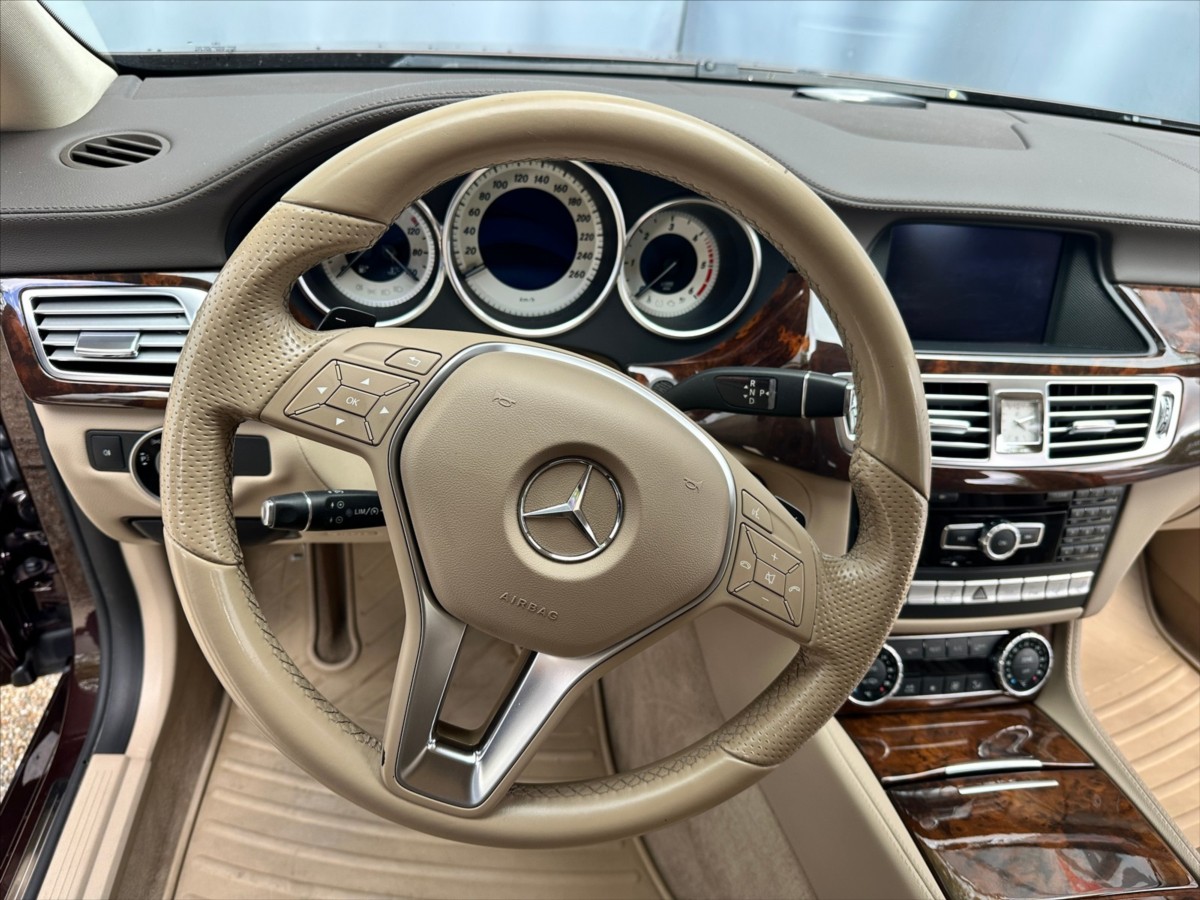 Mercedes-Benz CLS