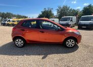 Mazda 2 8