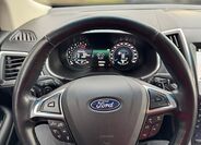 Ford Edge 8