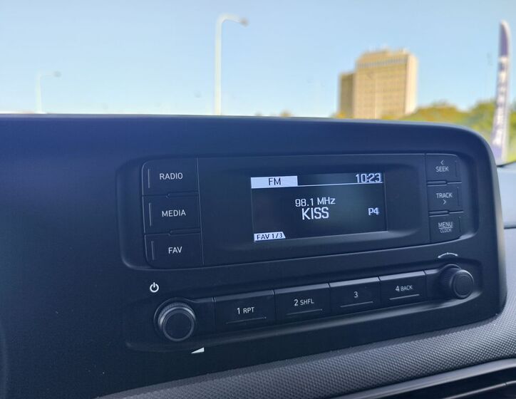 Hyundai i10 15