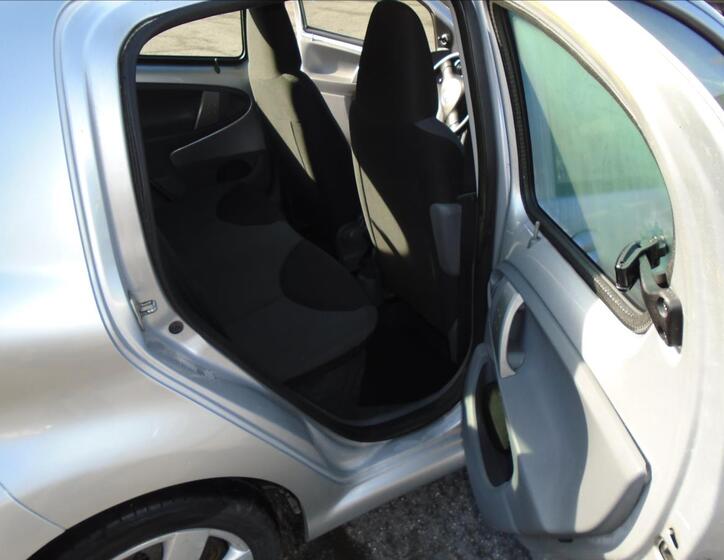 Toyota Aygo 13