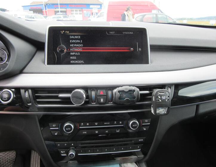 BMW X5 8
