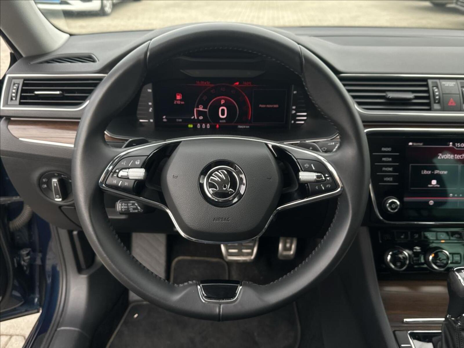 Škoda Superb 24