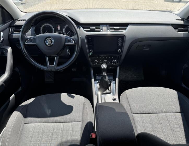 Škoda Octavia 14