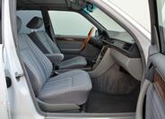 Mercedes-Benz 124 24