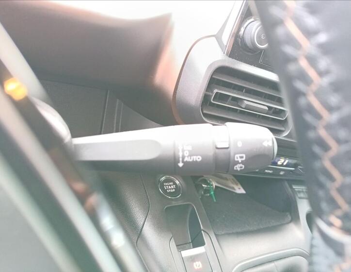 Peugeot Rifter 18