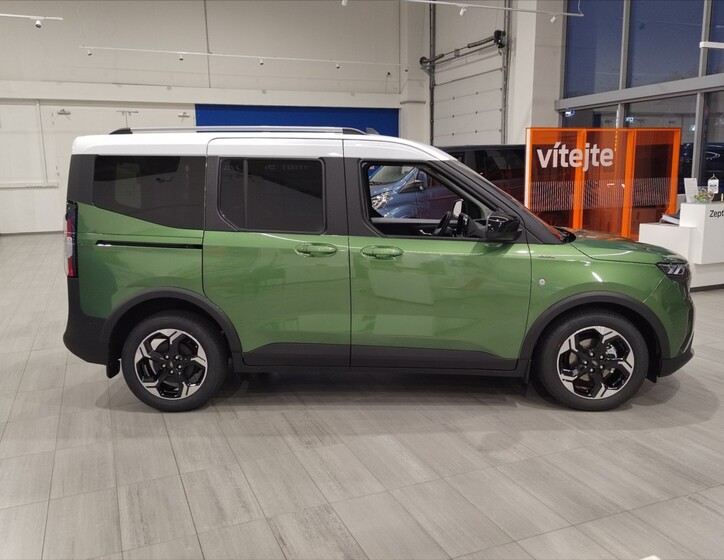 Ford Tourneo Courier 5