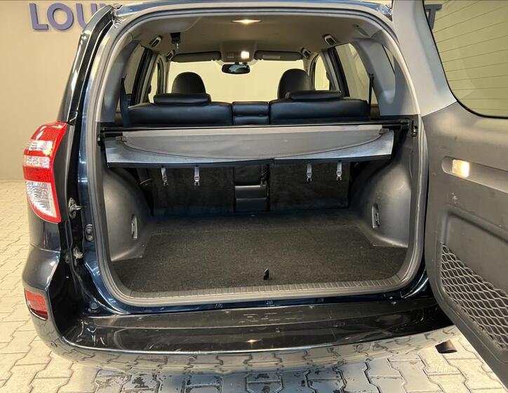 Toyota RAV4 9
