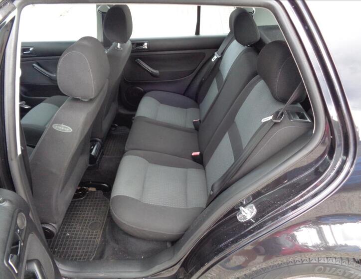 Volkswagen Golf 20