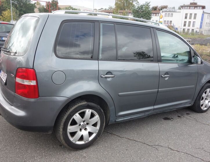Volkswagen Touran 8