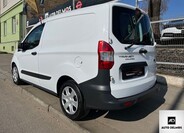 Ford Transit Courier 4