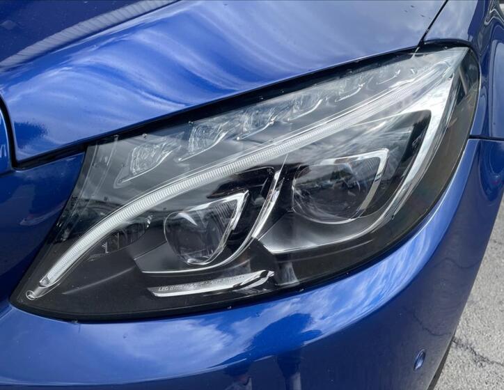 Mercedes-Benz Třídy C 30