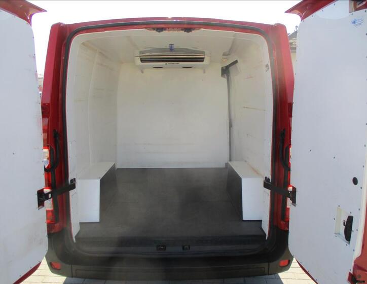 Renault Master 18