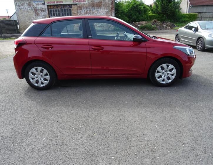 Hyundai i20 3