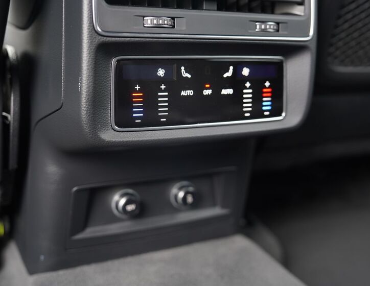 Audi Q8 39