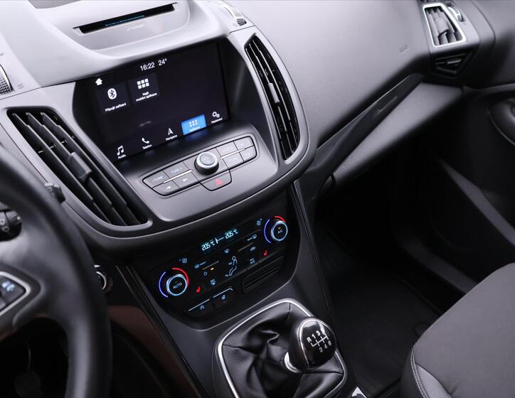 Ford Kuga 24