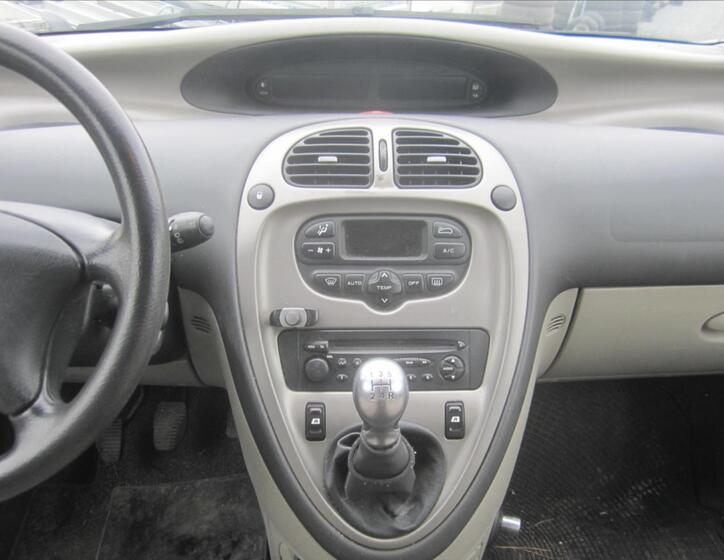 Citroën Xsara Picasso 9