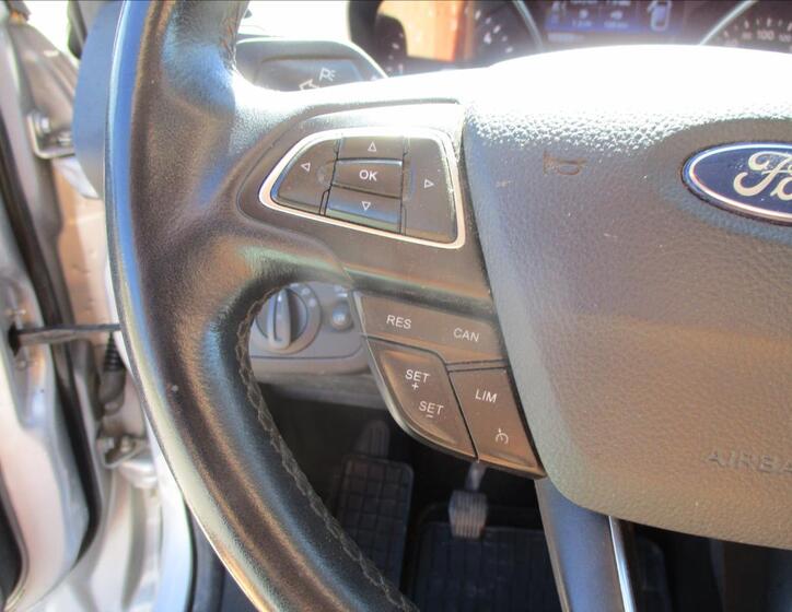 Ford Kuga 17