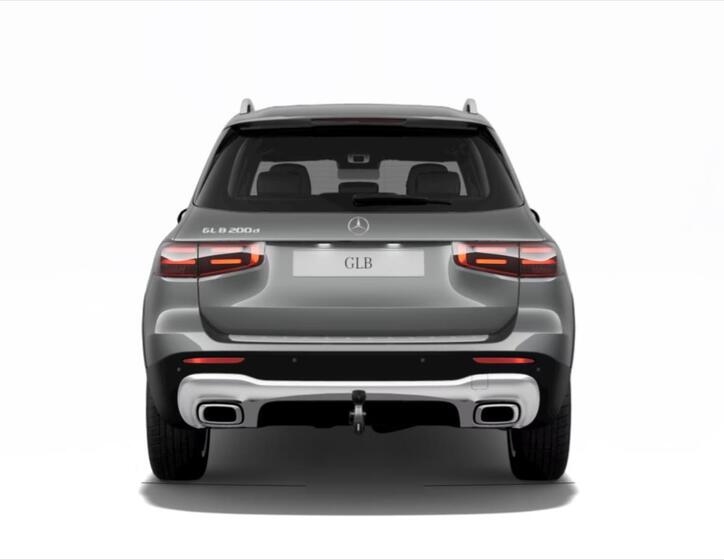 Mercedes-Benz GLB 5