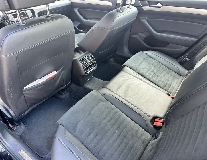 Volkswagen Passat 11