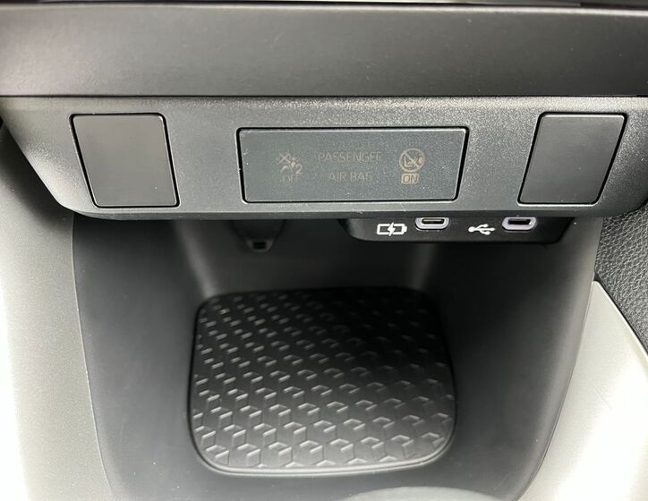 Toyota Yaris 24